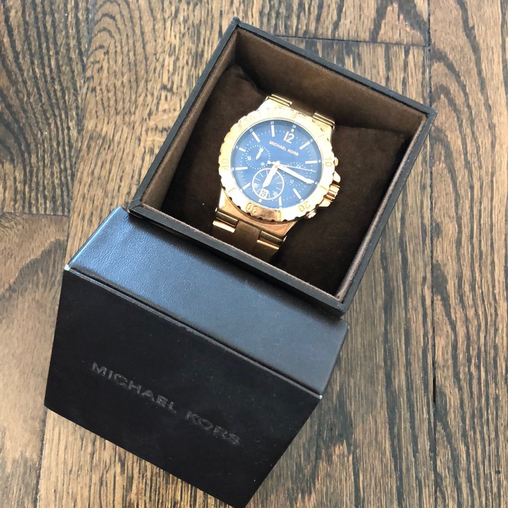 Michael Kors Watch Rose Gold and Navy Face
